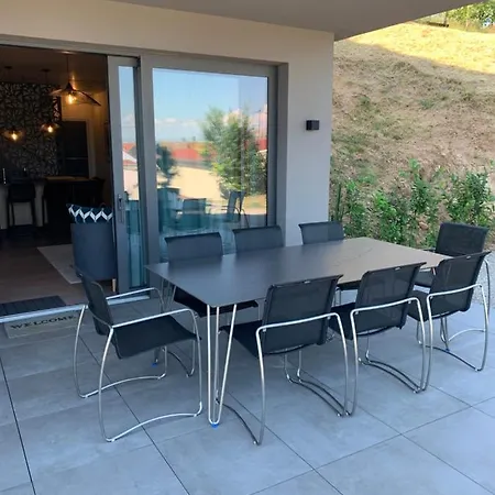 アパート Theguthplace