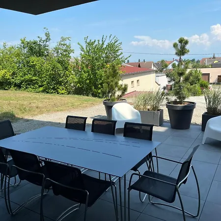 Theguthplace 鲁法克